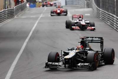 Button biss sich in Monaco an Kovalainen fest