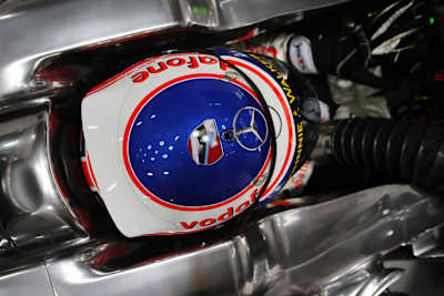 Das übliche Bild bei McLaren: Jenson Button vor Sergio Pérez