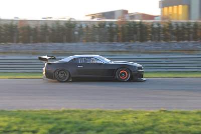 Das mit den guten Bremsen scheint zu stimmen...