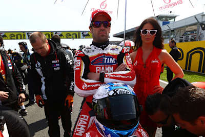 Carlos Checa trat nur zum ersten Lauf an