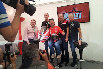 Carlos Checa (Ducati): Respektabler Vierter im ersten Qualifying