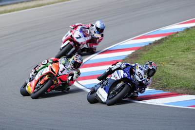 Checa (7) knapp hinter Biaggi (1) und Melandri (33)
