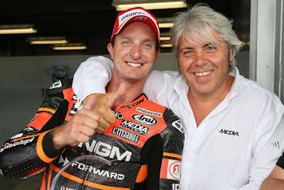Indy: Colin Edwards mit Teamchef Cuzari
