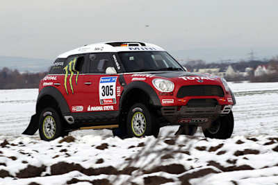 Der Dakar-Mini von X-Raid beim Rollout