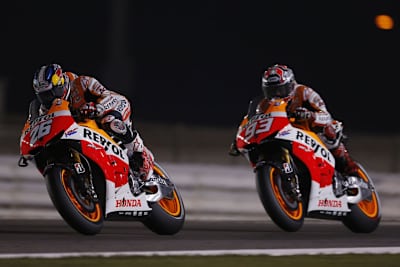 Dani Pedrosa (26) konnte Marc Márquez (93) nicht stoppen