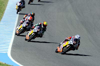Enge Rennen sind im Red Bull Rookies Cup garantiert