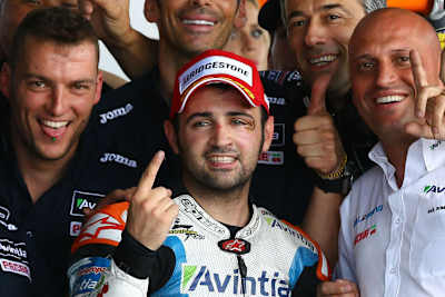 Das Team freut sich über P12 - Barbera ist schwer gezeichnet