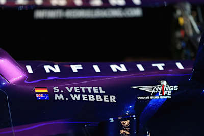 Der Schriftzug von Infiniti prangt prominent auf dem RB9