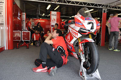 Seit 2012 ist nur noch ein Motorrad in der Box erlaubt