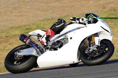 Eugene Laverty auf der Aprilia RSV4