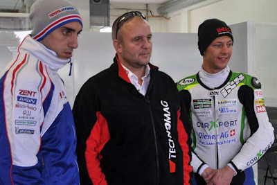 F1-Pilot Buemi (li.) mit Technomag-Teamchef Corminboeuf und Aegerter