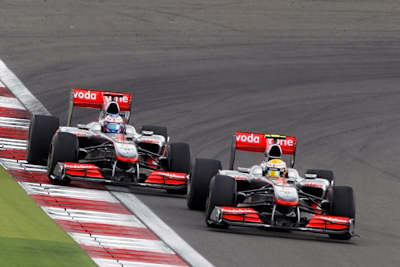 Button rollte in der Türkei hinter Hamilton ein