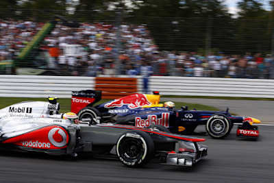 Der Streitpunkt: Hamilton rundet sich gegen Vettel zurück