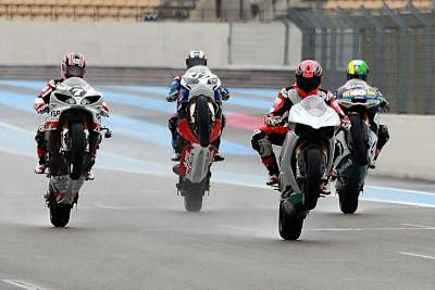 Hoch das Bein: Mamola, McGuinness, Schumacher und Espargaró (v. li.)