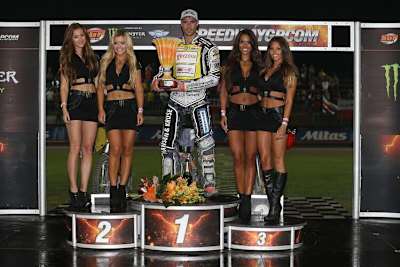 Niels-Kristian Iversen hatte zum ersten Mal die Monster-Girls für sich allein