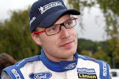 Latvala (re.) mit Ford-Cheftechniker Christian Loriaux