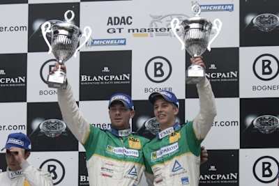 Stolze Sieger - Johanees und Ferdinand Stuck.