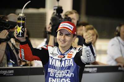 Jorge Lorenzo mit seinem Arbeitsgerät für 2012