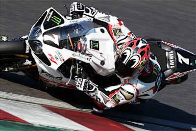 Katsuyuki Nakasuga wird die Yamaha YZF-R1 steuern