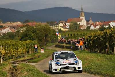 Jari-Matti Latvala bei seinem Tagessieg