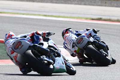 Leon Haslam (hinten) und Michel Fabrizio in Istanbul