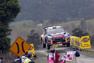 Séasbtien Loeb springt in Neuseeland zum Sieg