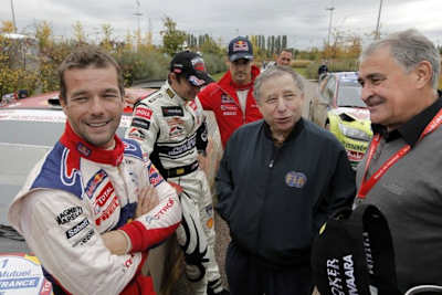Sébastien Loeb (l.), Jean Todt und Guy Fréquelin
