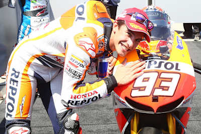 Überglücklich: Rookie Marc Márquez