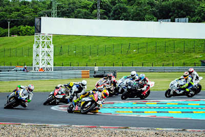 Start zum ersten Lauf der SBS-Moto1000