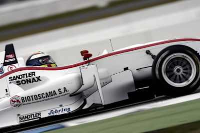 Carlos Muñoz wechselt von Mücke zu Signature