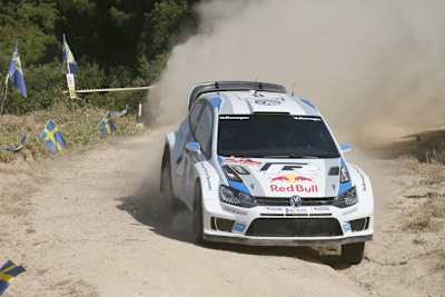Sébastien Ogier führt auf Sardinien