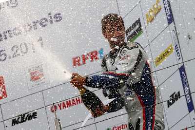 Papunen duscht noch schnell