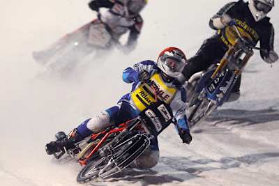 Die Fans in St. Johann bekommen Posa Serenius (vorne) zu sehen