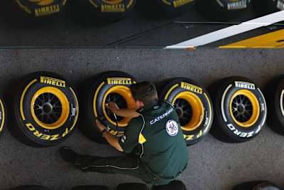 Pirellis sind schnell aufgezogen - in 2,5 Minuten