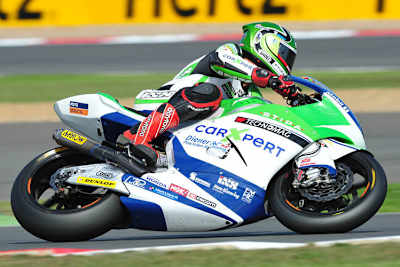 Randy Krummenacher (4): Zwei Stunden nach dem Fingerbruch im Renneinsatz