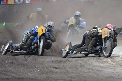 Grasbahnrennen Rastede, Abbruch wegen Regen