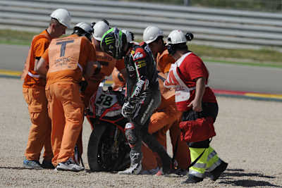 Rennen 2 beendete Eugene Laverty im Kiesbett