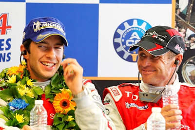 Tom Kristensen (re.) springt für Rocky (li ) ein. (Foto aus Le Mans 2010)
