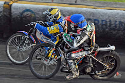 Starke Wolfslaker: Sullivan (blau) und Okoniewski