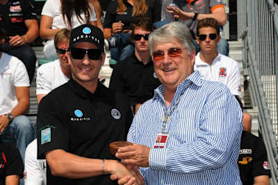 Tomas Scheckter darf in Texas ran