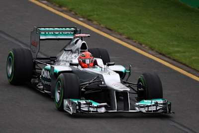 Schumacher strömte gierig an die Spitze