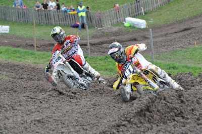 Jeremy Seewer: Der MX2-Pilot liess MX1-Piloten wie Gregory Aranda (li.) hinter sich