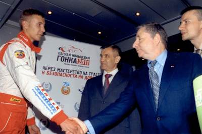 Sergey Sirotkin 2011 mit FIA-Chef Jean Todt: Gute Kontakte können nie schaden