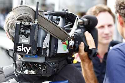 Sky wird auch 2012 aus dem Fahrerlager senden