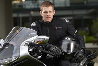 Stefan Bradl ist jetzt bei agv unter Vertrag