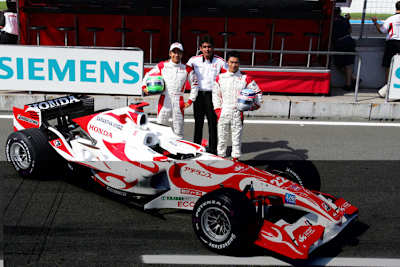 SuperAguri ging 2008 ein, HRT verschwindet jetzt