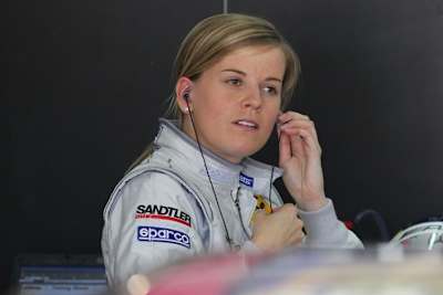 Operation und Umzug: Susie Stoddart.