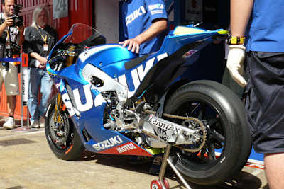 Die Maschine wird von einem 1000-ccm-Viertakt-Reihenvierzylinder angetrieben