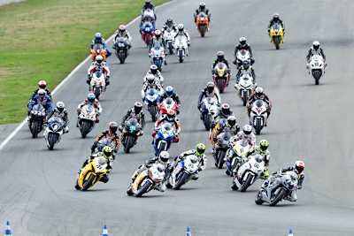 Im Suzuki Cup ist gut was los