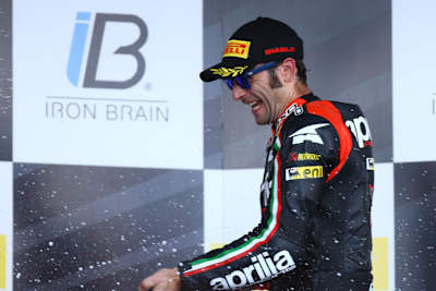 Sylvain Guintoli liegt in der Superbike-WM sechs Punkte vor Tom Sykes